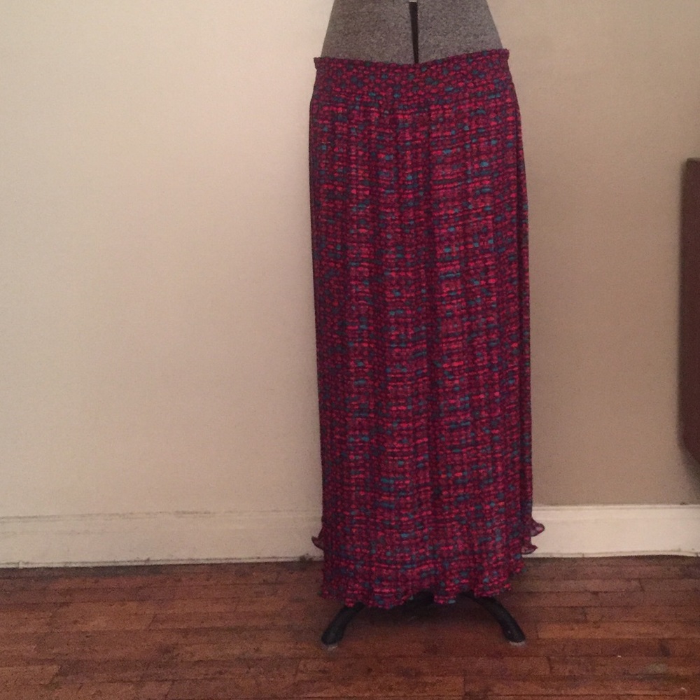 Perfect Transition to Spring Skirt by Diane Freis